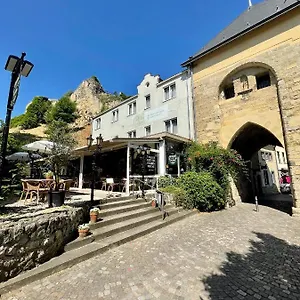 Hotel De La Ruine